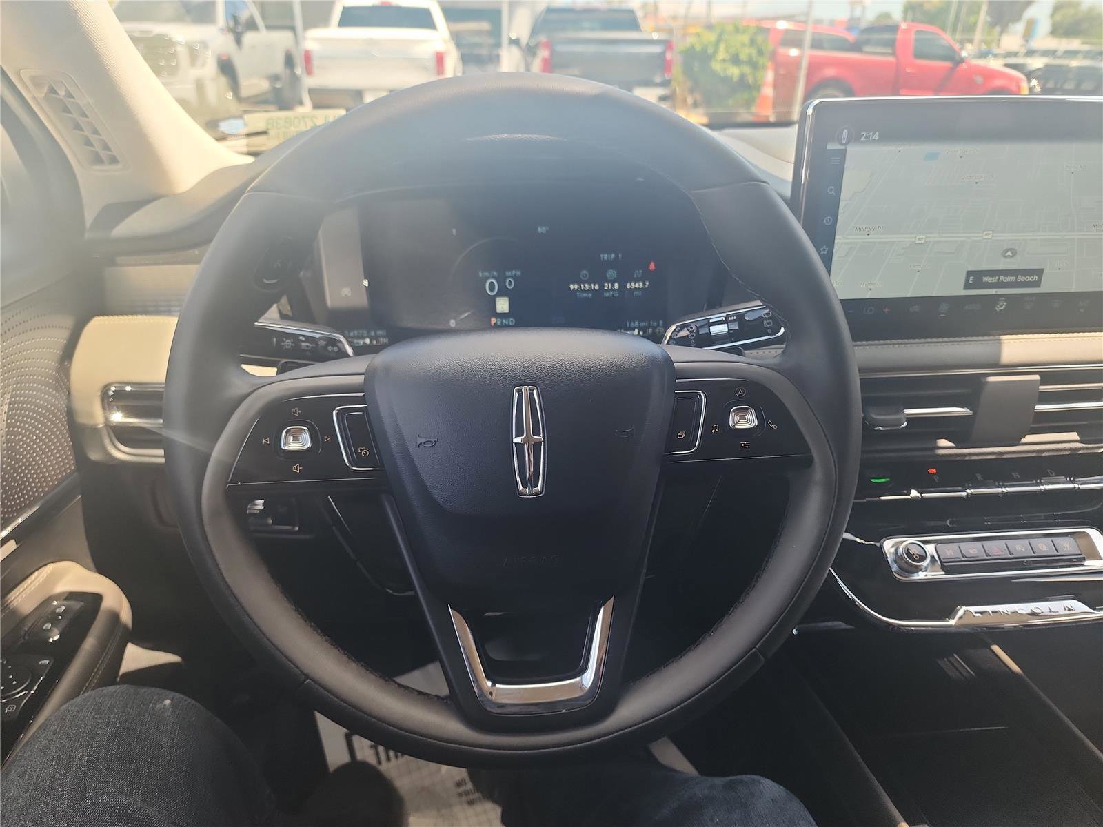 Used 2023 Lincoln Corsair FWD image 30