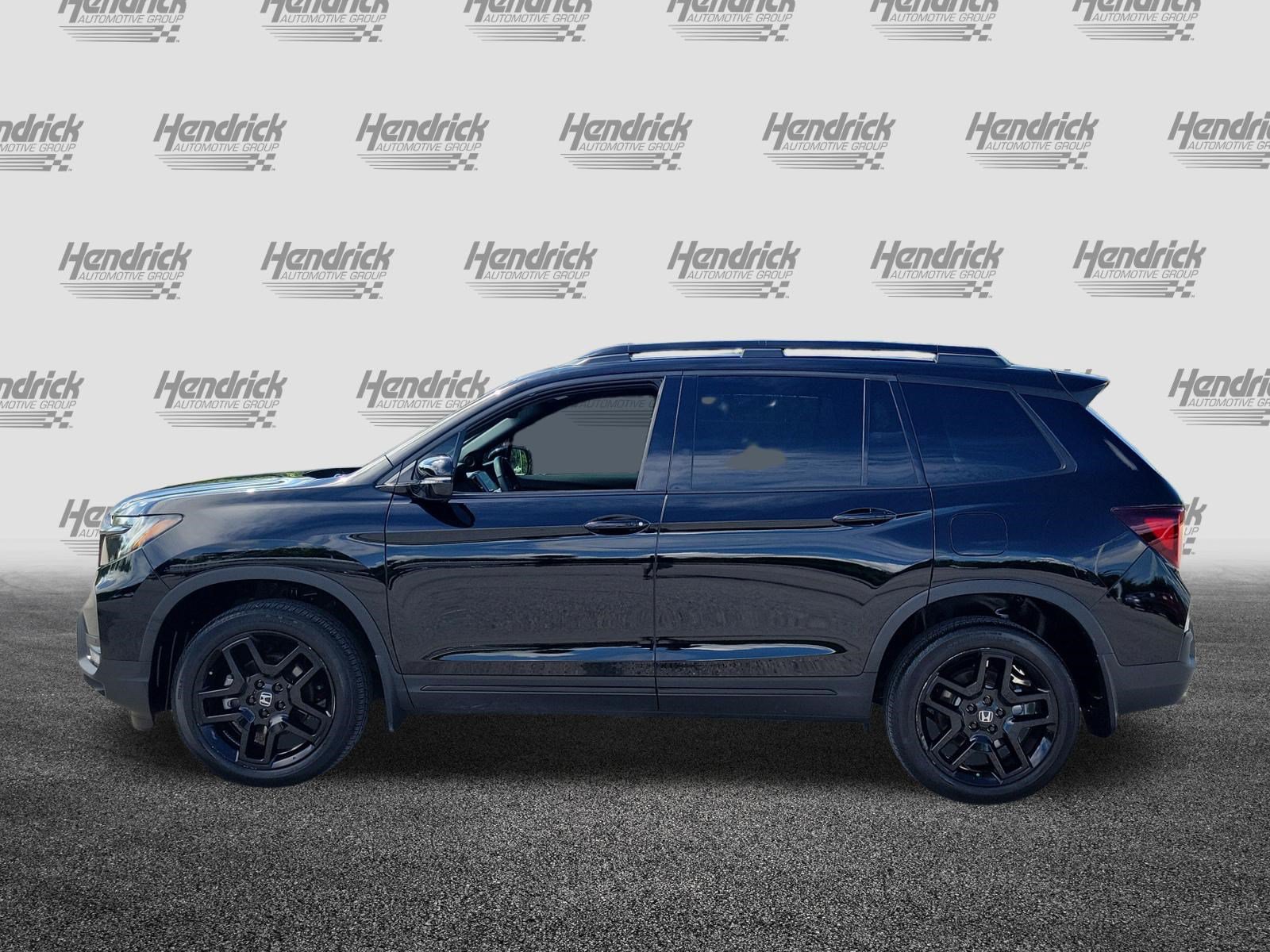 Used 2025 Honda Passport Black Edition image 7