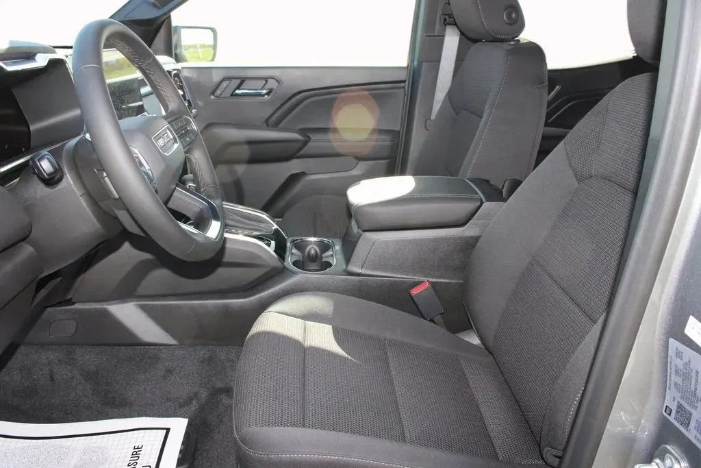 New 2026 GMC Canyon Elevation RWD image 9