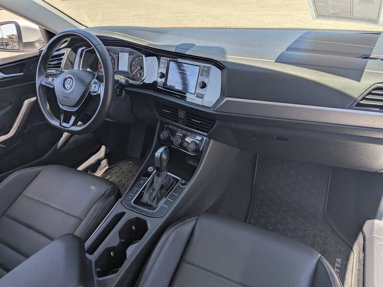 Used 2021 Volkswagen Jetta SE FWD image 12