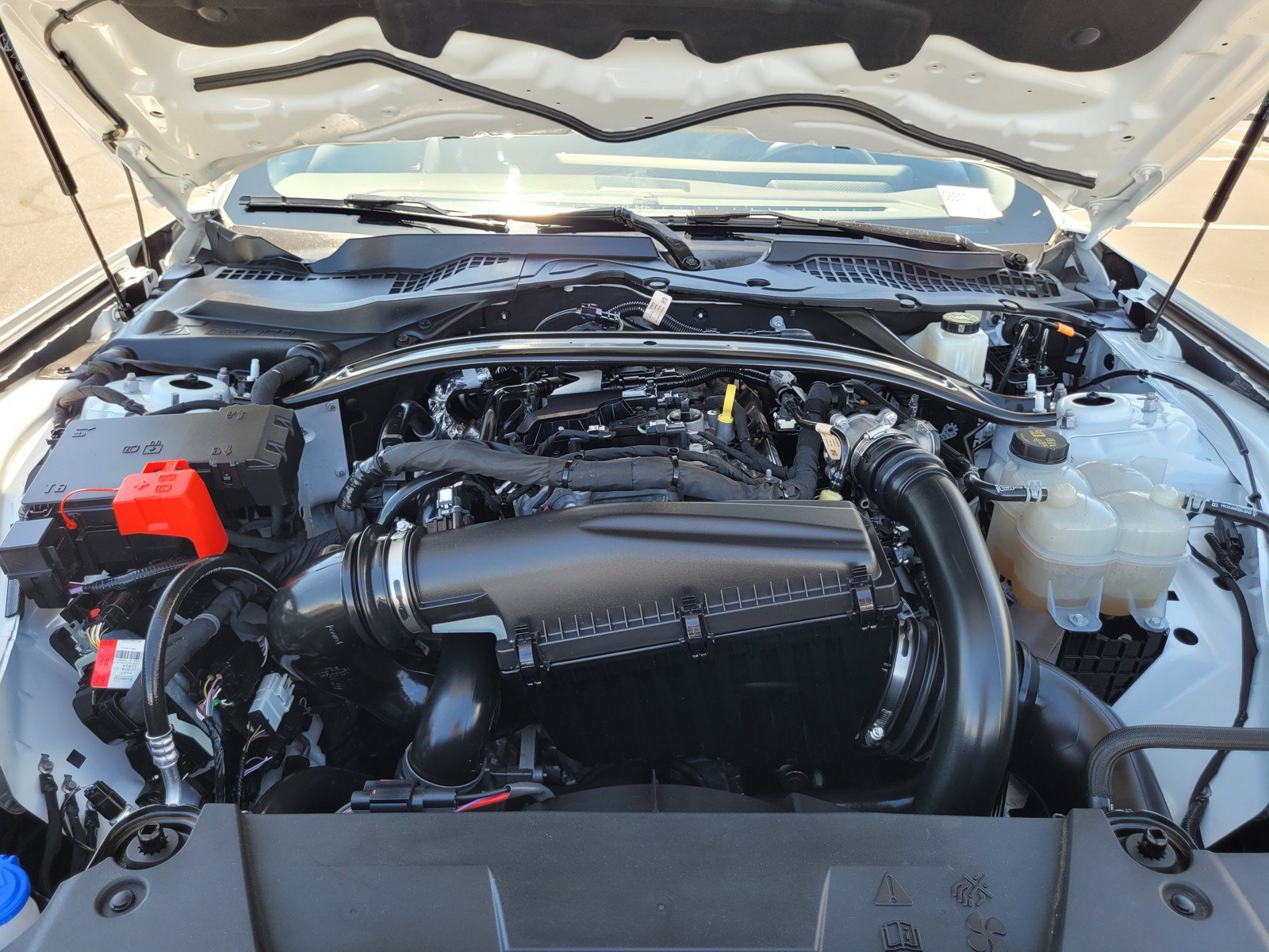Used 2025 Ford Mustang Premium RWD image 28