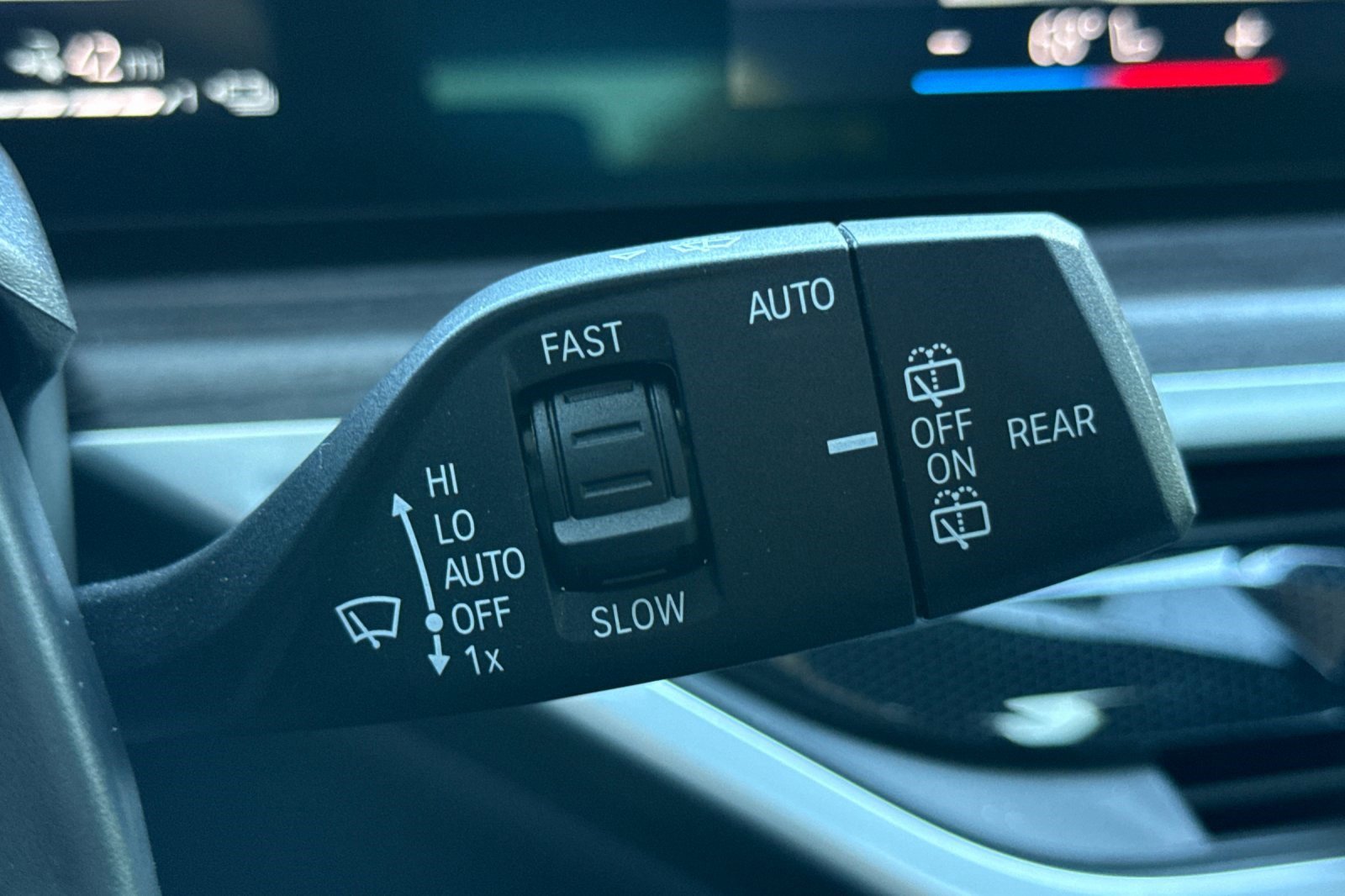 Certified 2024 BMW X5 xDrive50e w/ Parking Assistance Package image 33