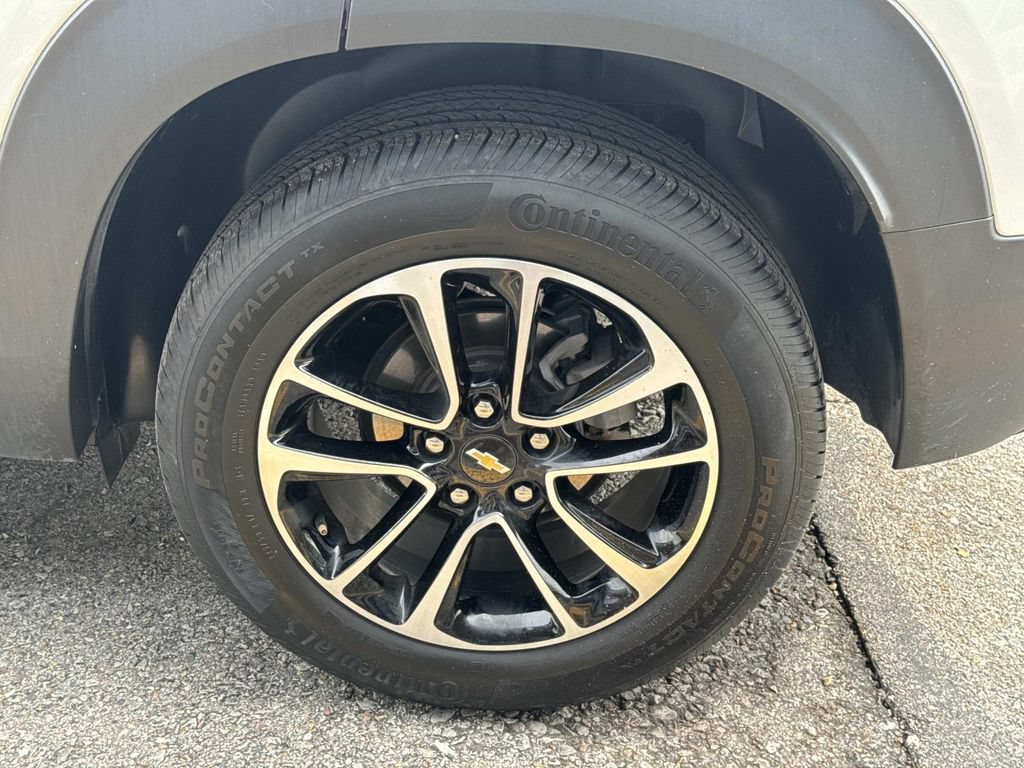 Used 2024 Chevrolet TrailBlazer LT w/ Driver Confidence Package FWD image 5