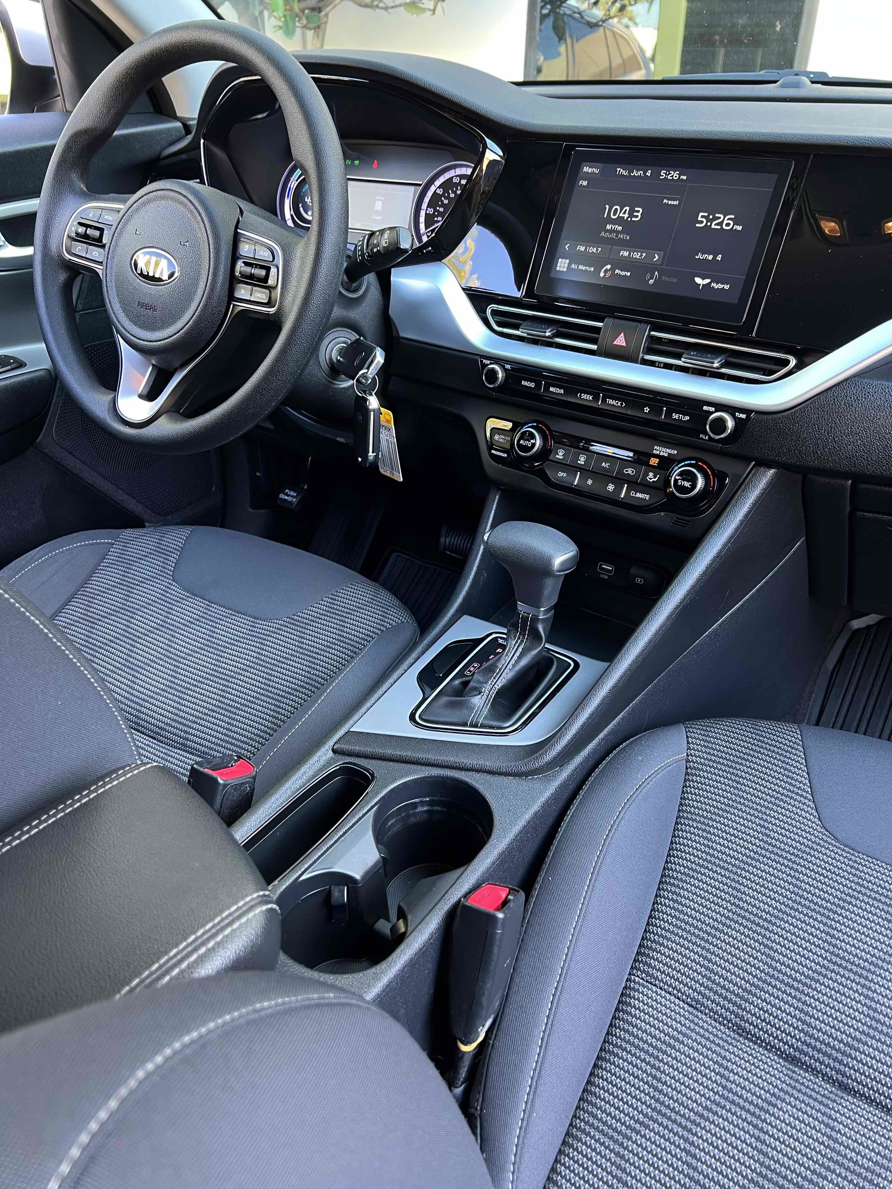 Used 2020 Kia Niro LX FWD image 37