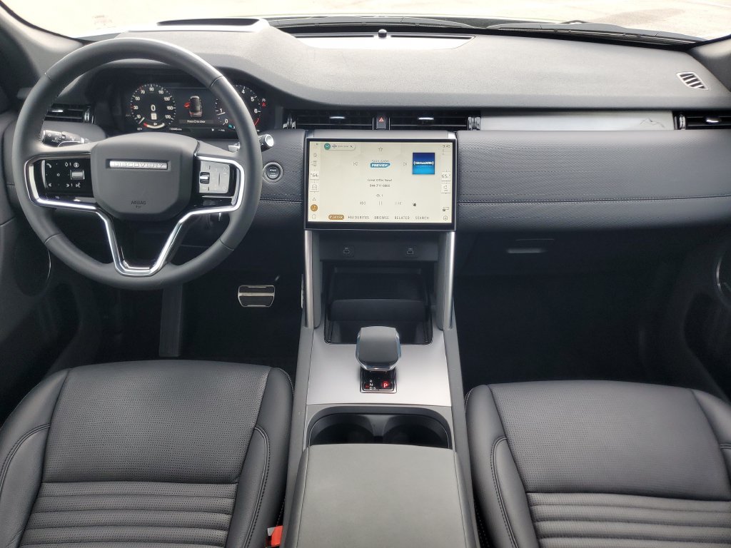 Used 2026 Land Rover Discovery Sport Landmark AWD/4WD image 29