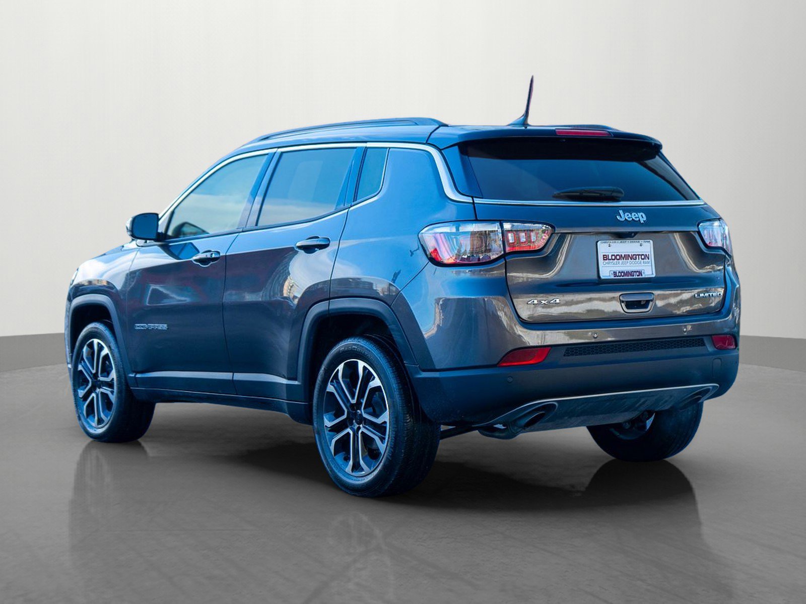 Used 2023 Jeep Compass Limited AWD/4WD image 5