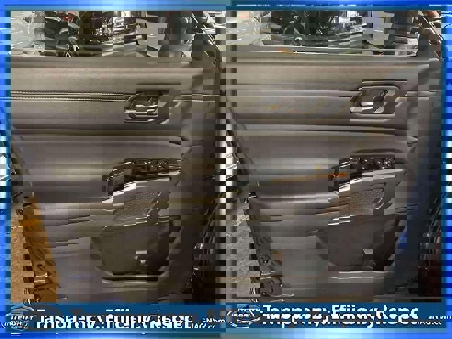 Used 2025 Nissan Pathfinder SL image 16