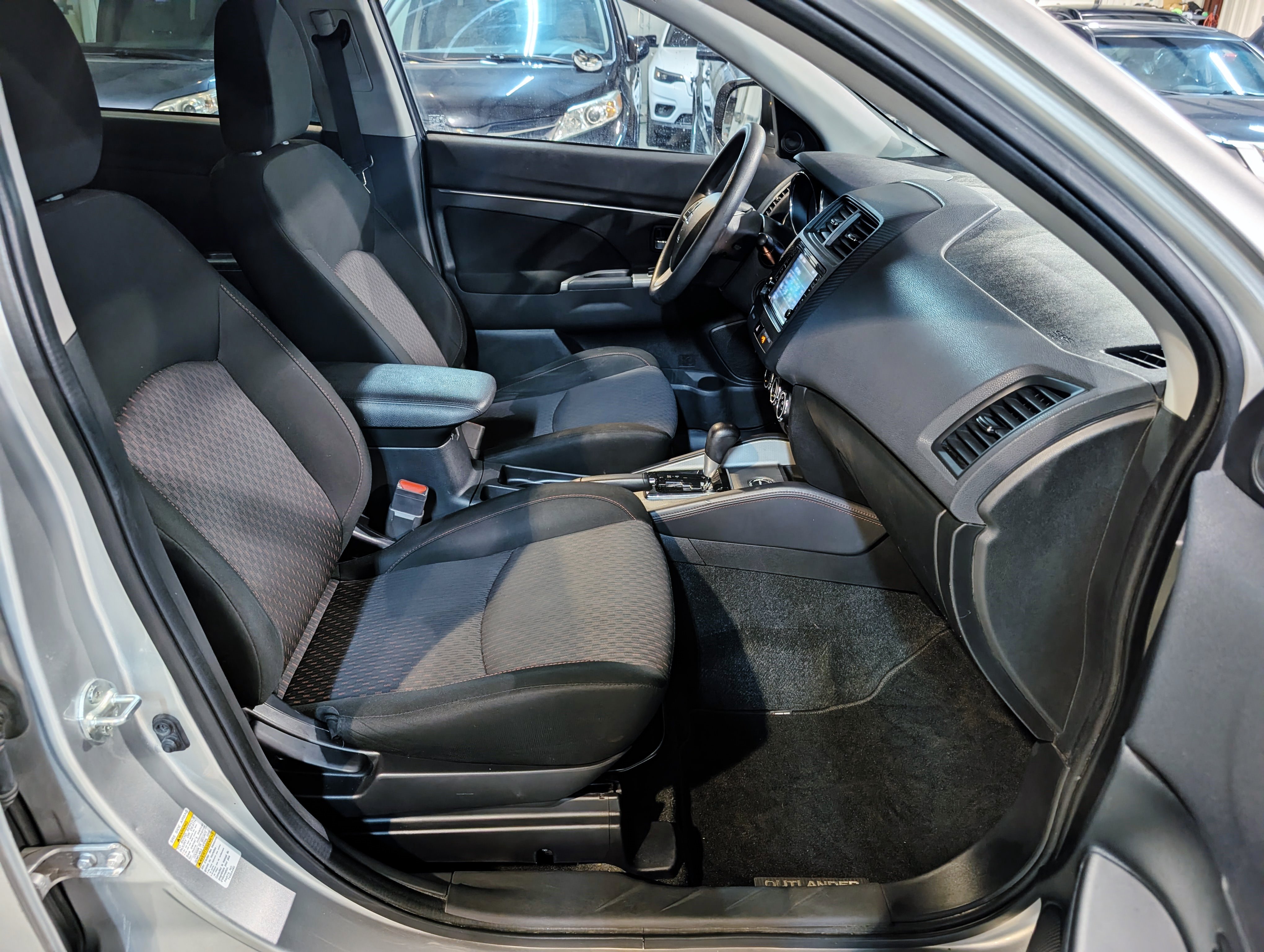 Used 2018 Mitsubishi Outlander Sport ES AWD/4WD image 29