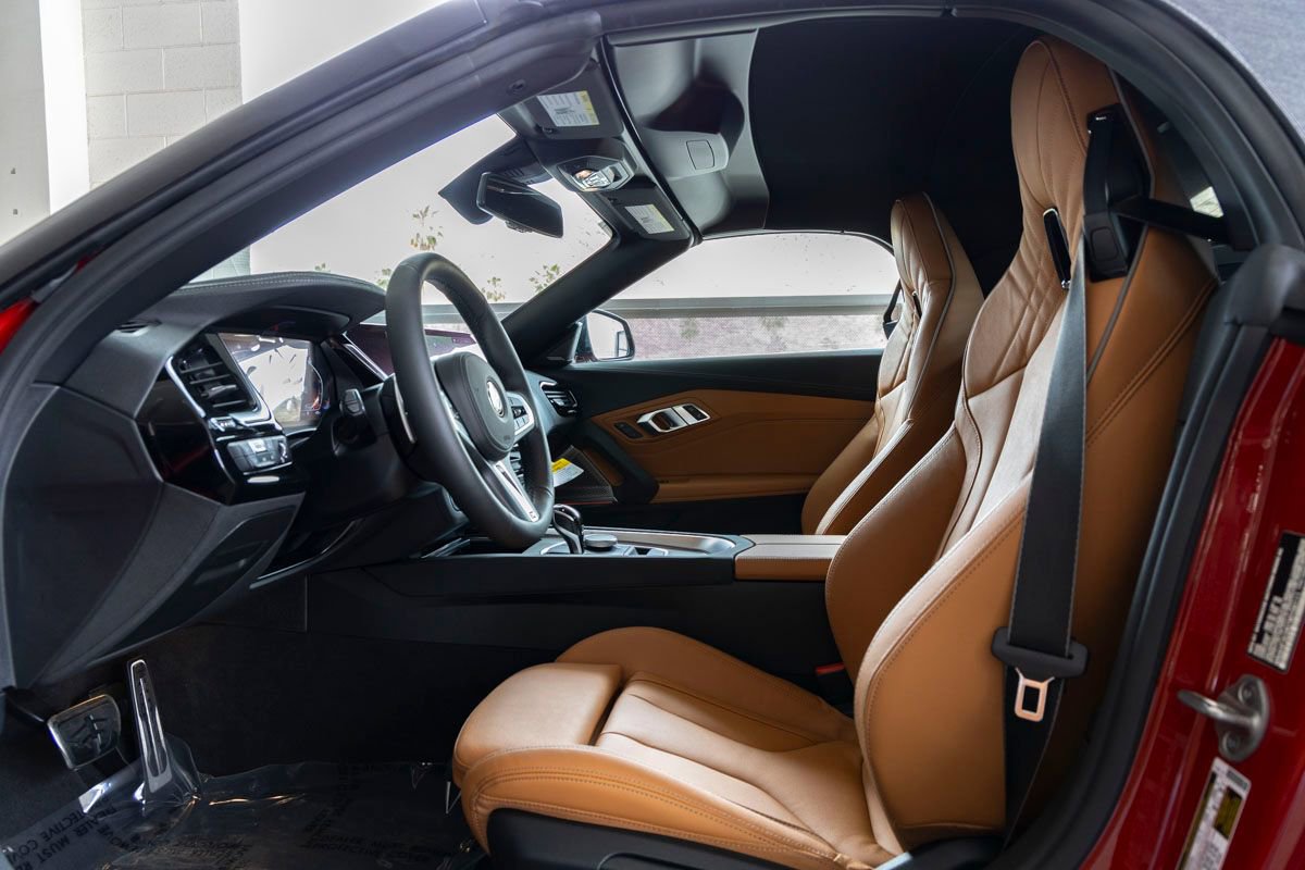 New 2026 BMW Z4 sDrive30i w/ Driving Assistance Package RWD image 15