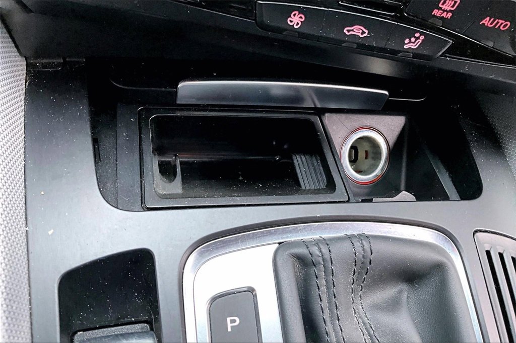 Used 2017 Audi Q5 2.0T Premium Plus w/ Technology Package image 15