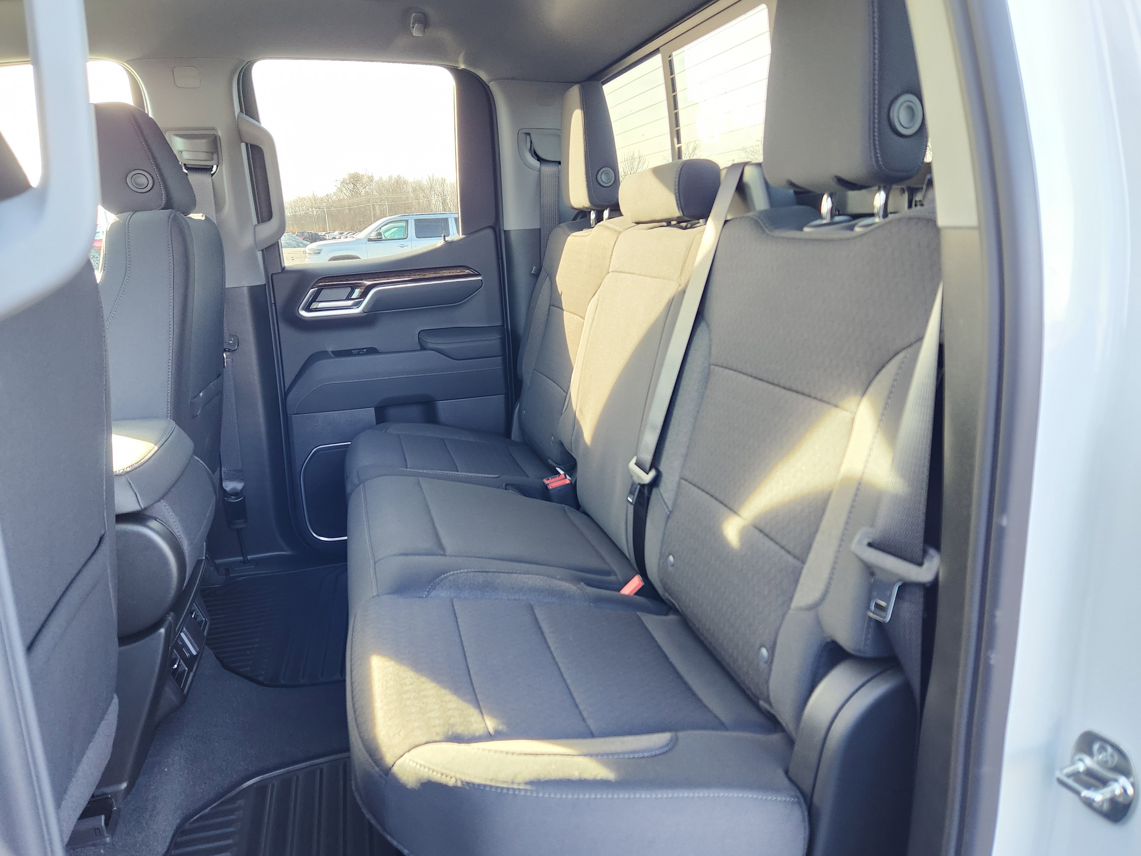 New 2026 GMC Sierra 1500 SLE w/ Preferred Package image 8