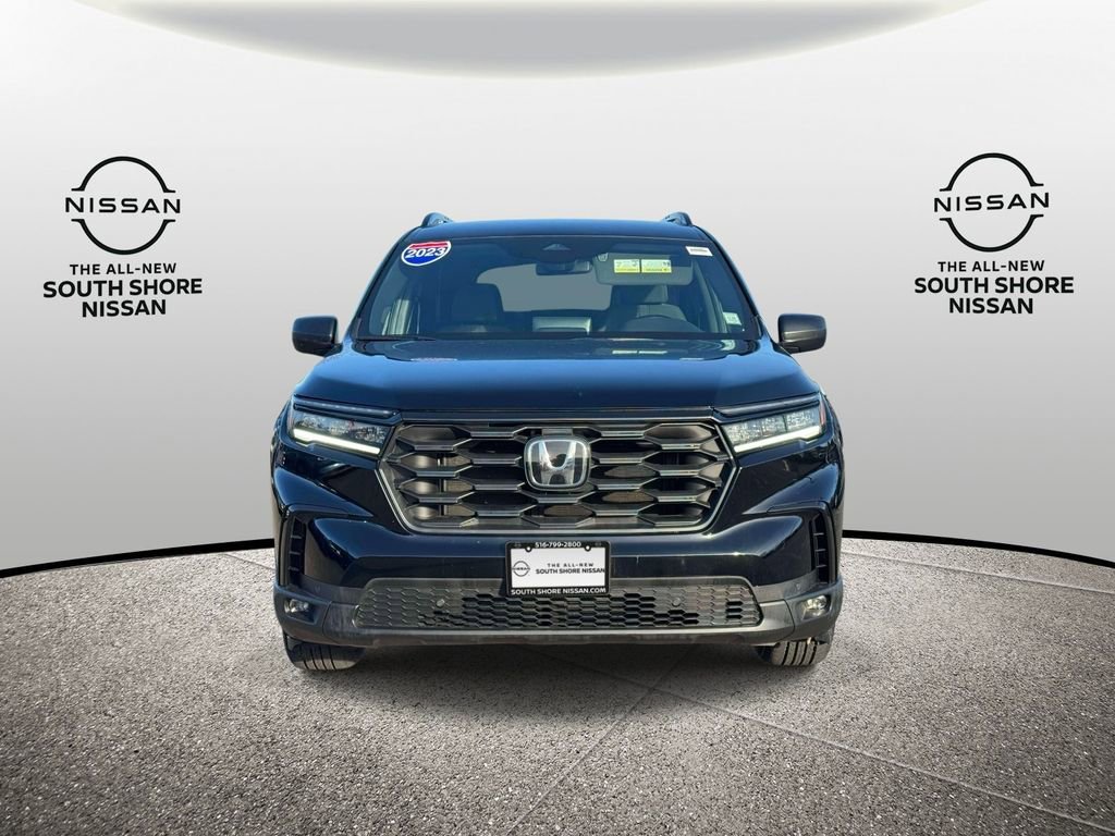 Used 2023 Honda Pilot Sport image 2