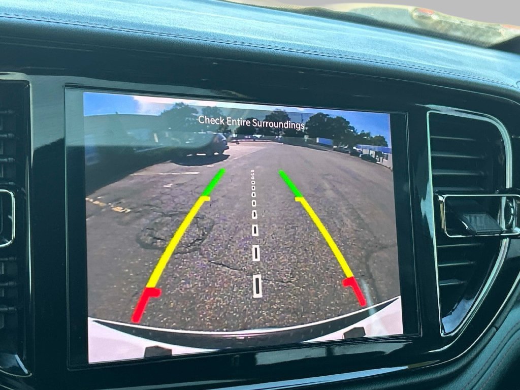 Used 2022 Dodge Durango R/T w/ Tow 'N Go Package AWD/4WD image 35
