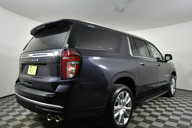 Used 2024 Chevrolet Suburban High Country image 11