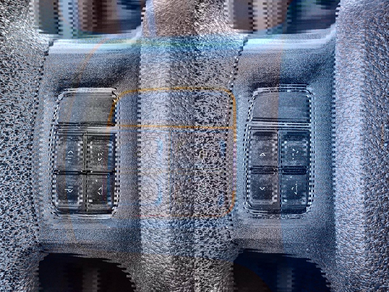 Used 2014 RAM 1500 Express image 17