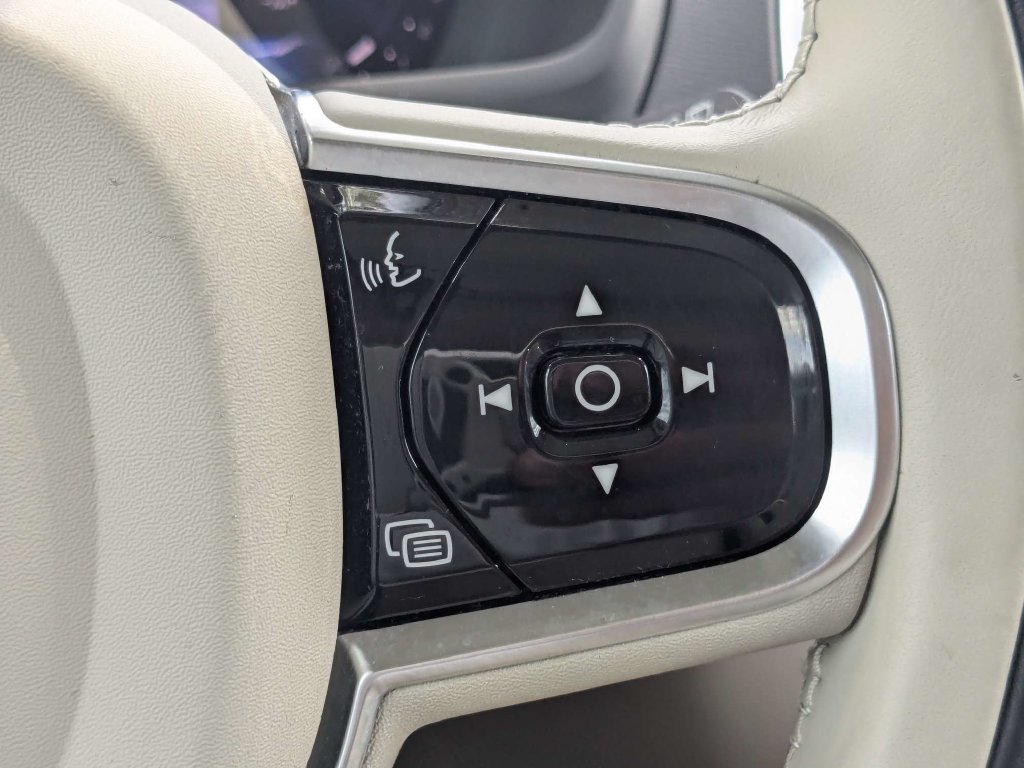 Certified 2023 Volvo XC90 B5 Plus w/ Protection Package Premier AWD/4WD image 34