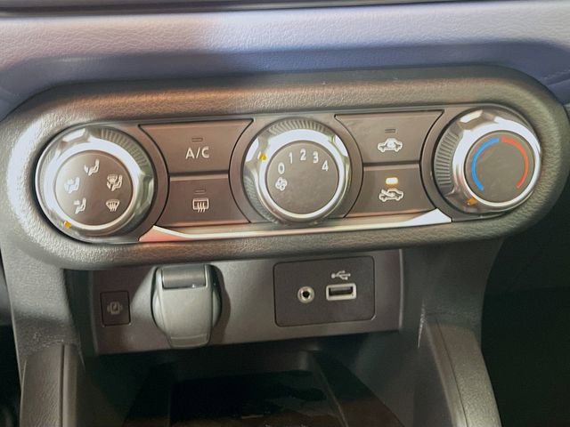 Used 2025 Nissan Versa SV w/ Trunk Package FWD image 16