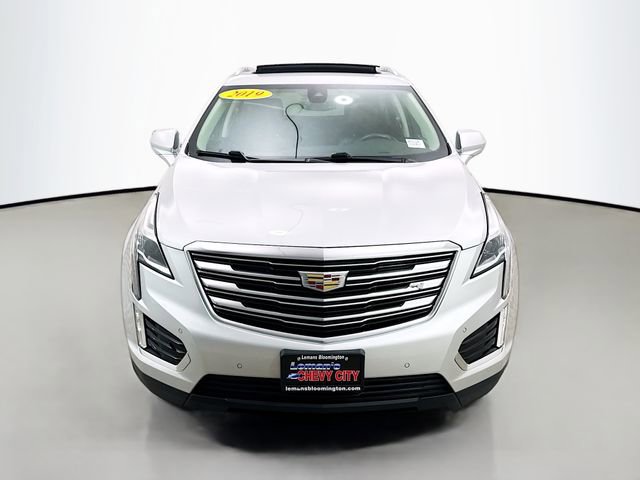 Used 2019 Cadillac XT5 Premium Luxury image 2