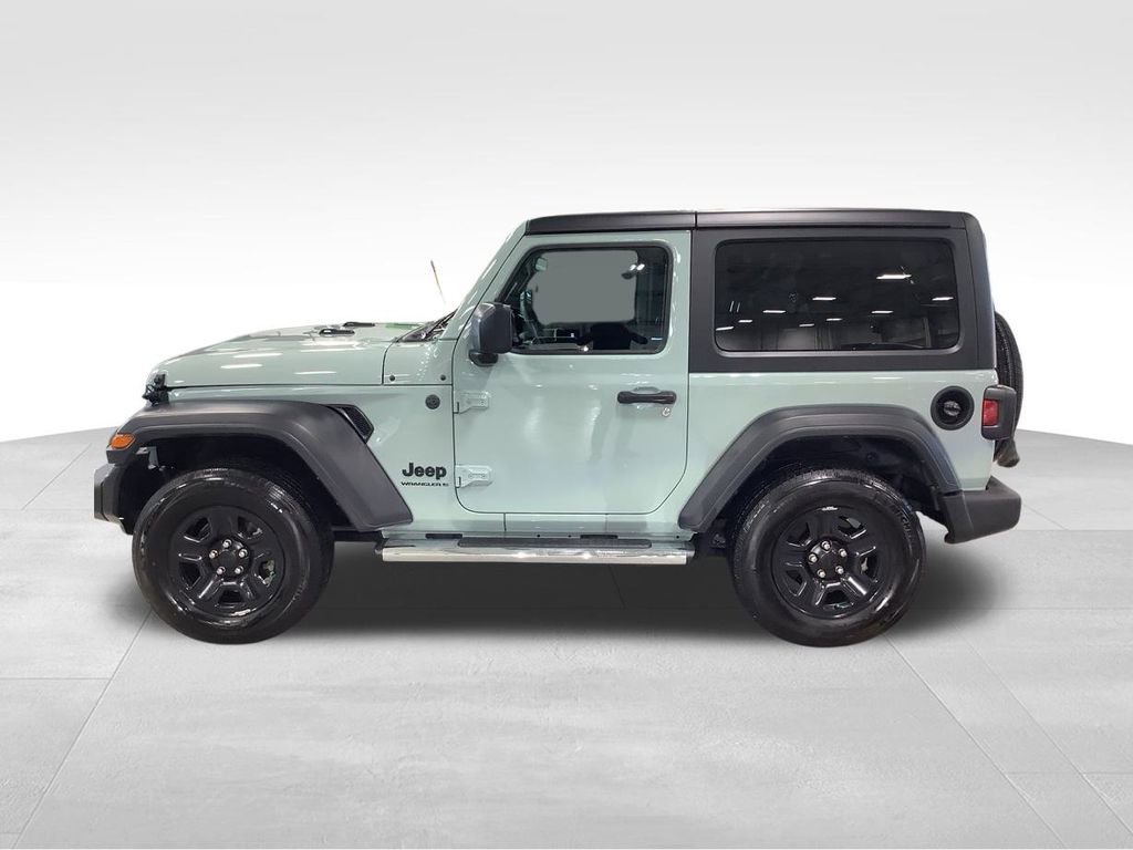 Used 2023 Jeep Wrangler Sport image 10