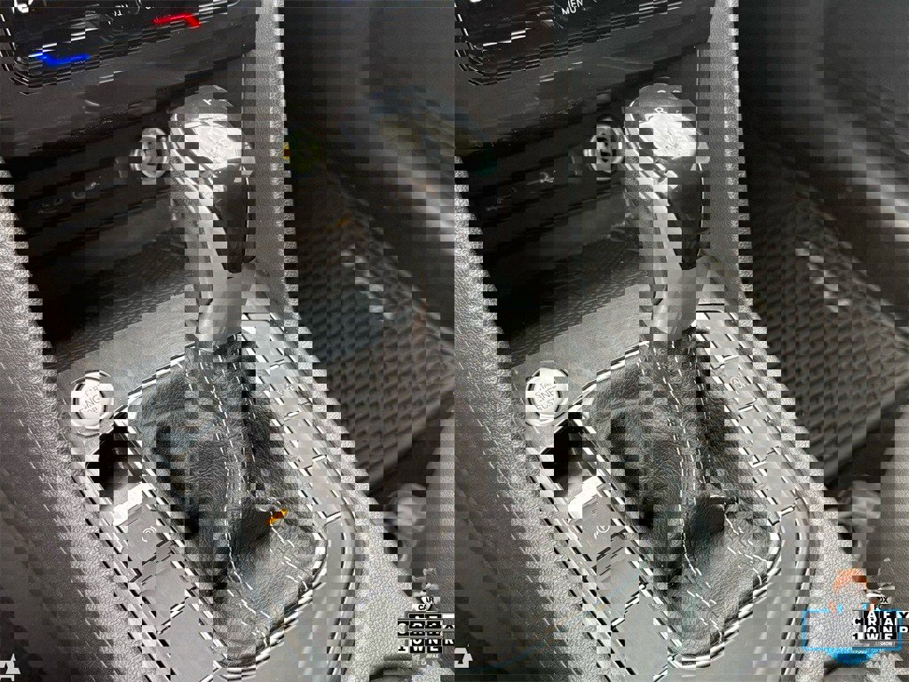 Used 2022 Volkswagen Tiguan SE image 24