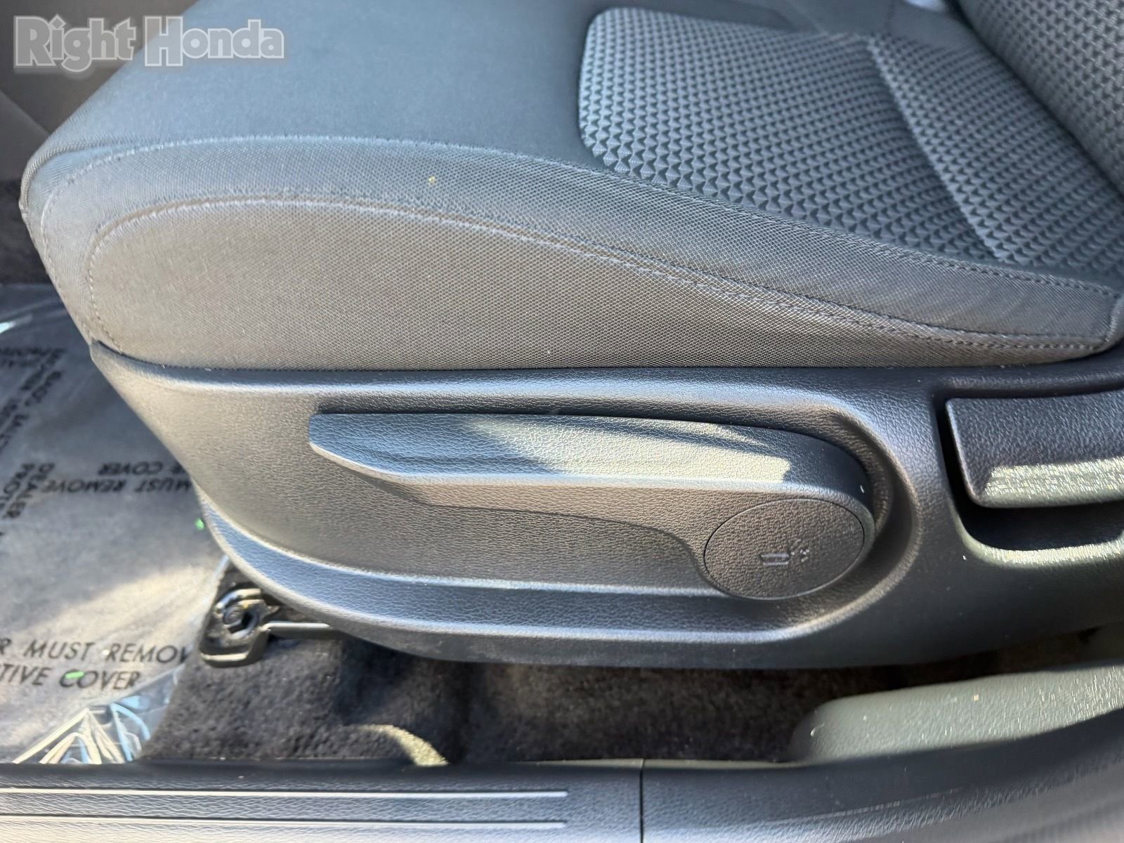 Used 2025 Kia Sportage LX image 23