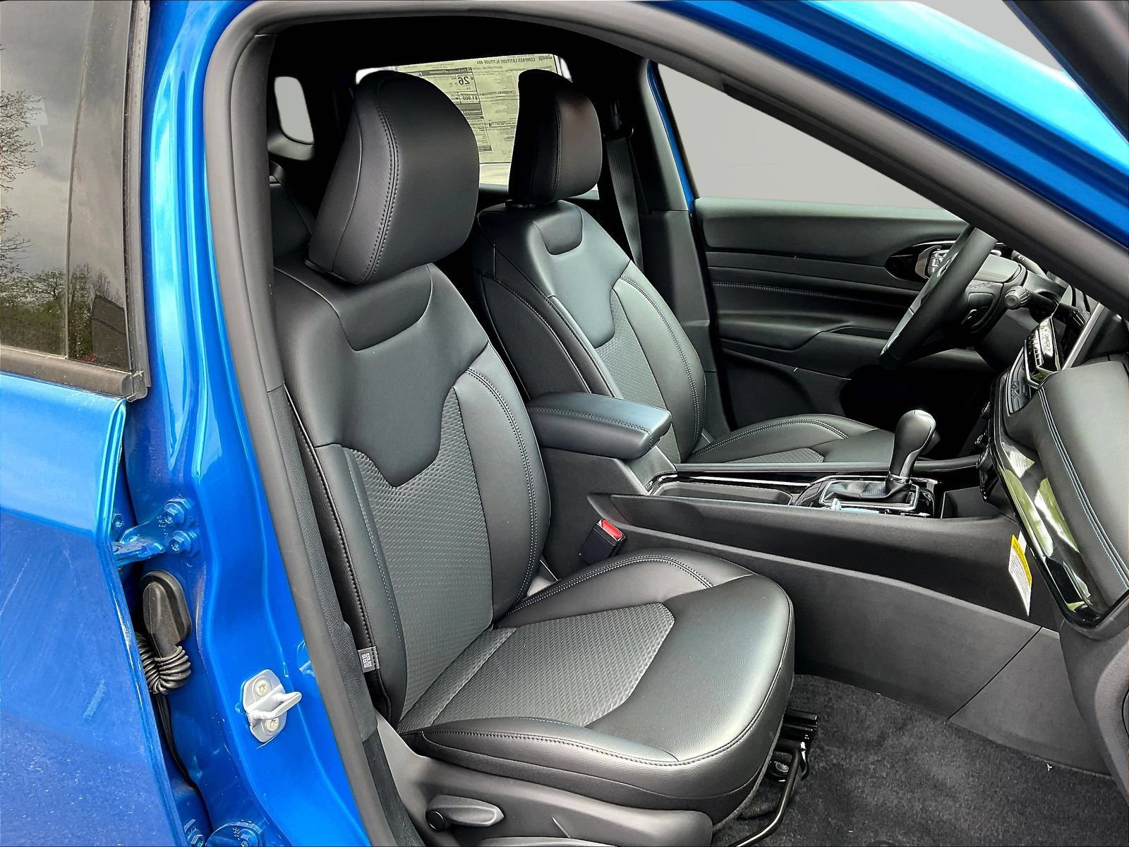 New 2026 Jeep Compass Latitude AWD/4WD image 19