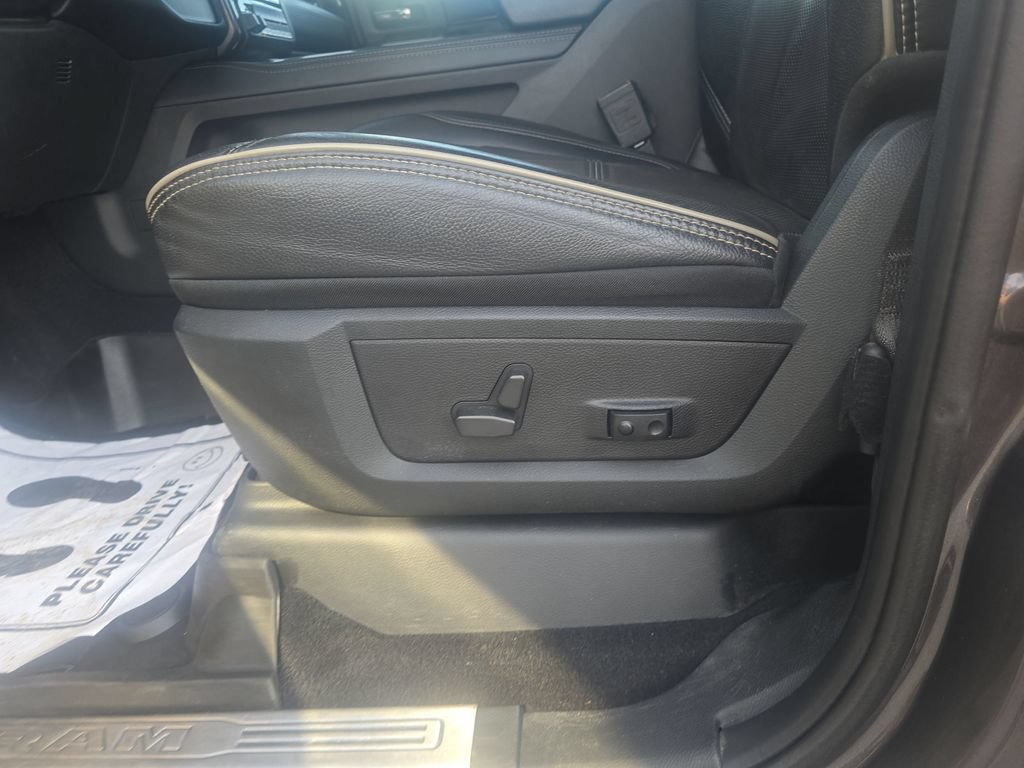 Used 2022 RAM 2500 Limited AWD/4WD image 15