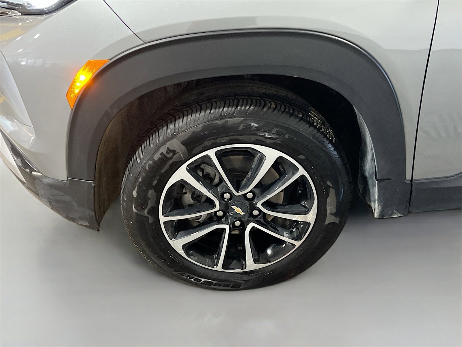 Used 2025 Chevrolet TrailBlazer LT w/ Driver Confidence Package image 30