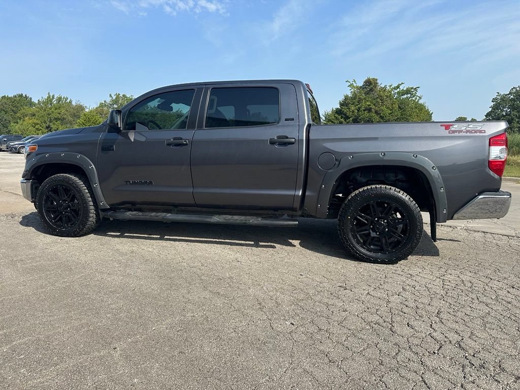 Used 2020 Toyota Tundra SR5 w/ SR5 Upgrade Package AWD/4WD image 8