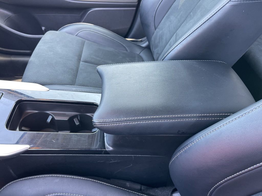 Used 2025 Mitsubishi Eclipse Cross AWD image 13