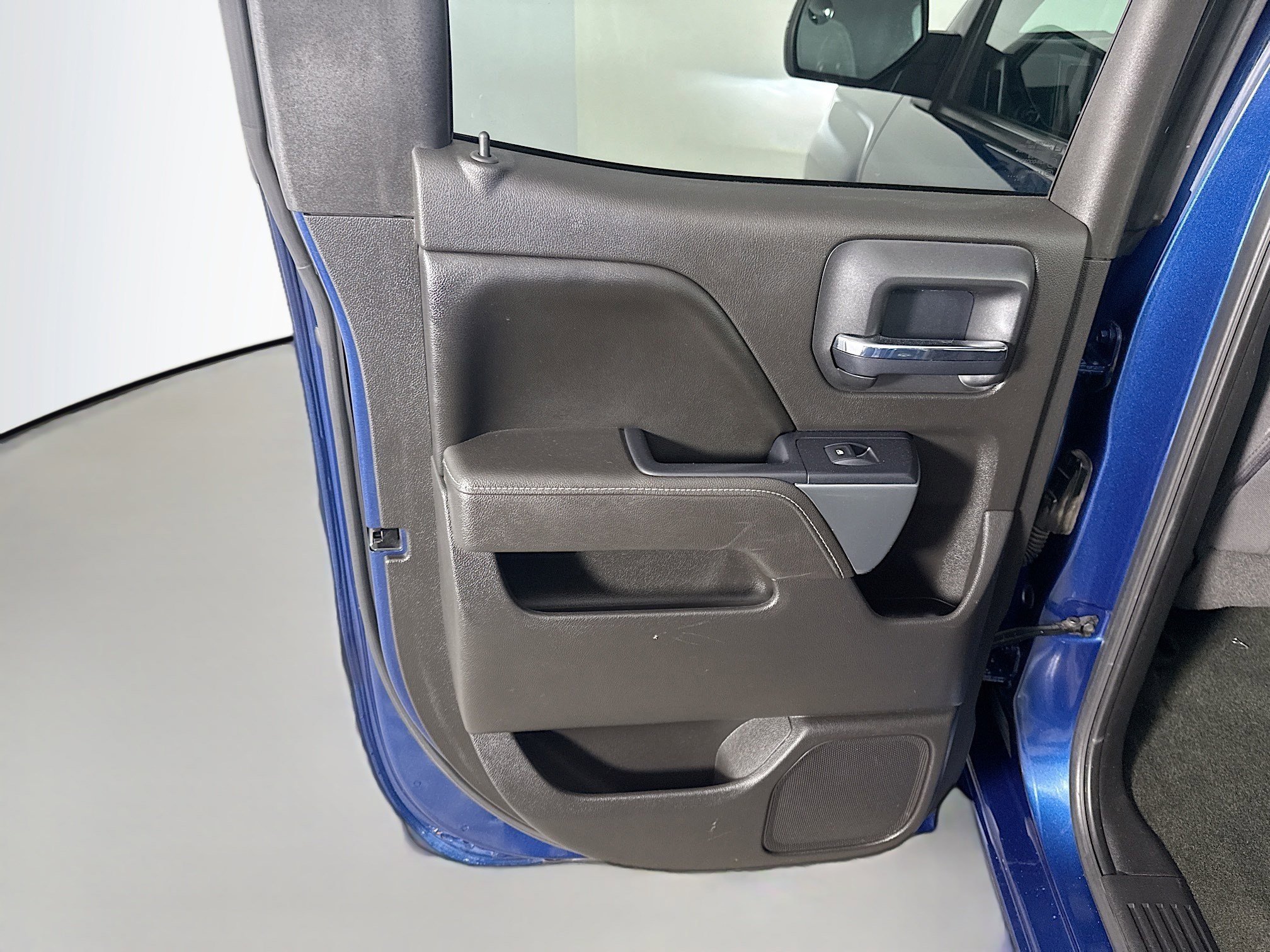 Used 2017 Chevrolet Silverado 1500 LT w/ All Star Edition image 25