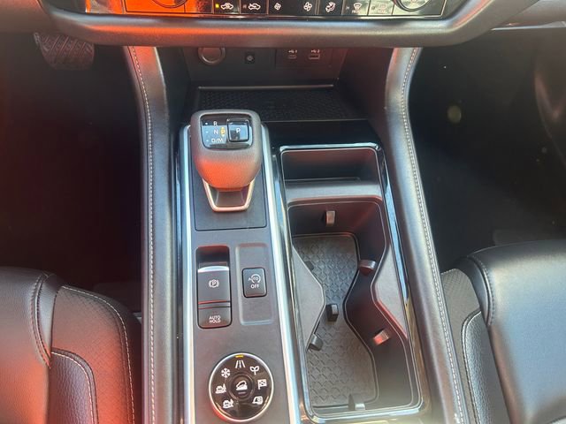 Used 2023 Nissan Pathfinder SL w/ SL Premium Package image 15