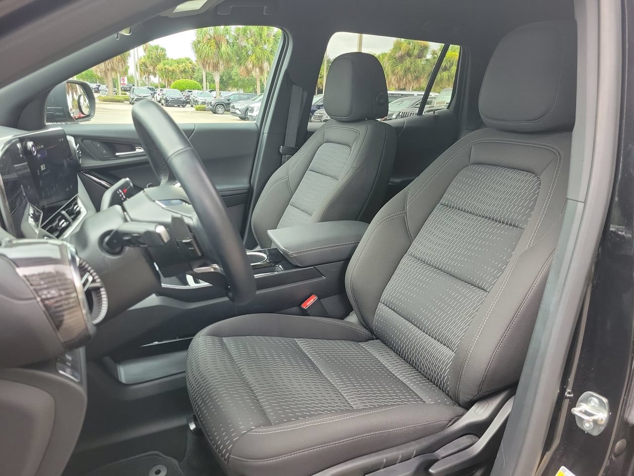 Used 2026 Chevrolet Equinox LT FWD image 15