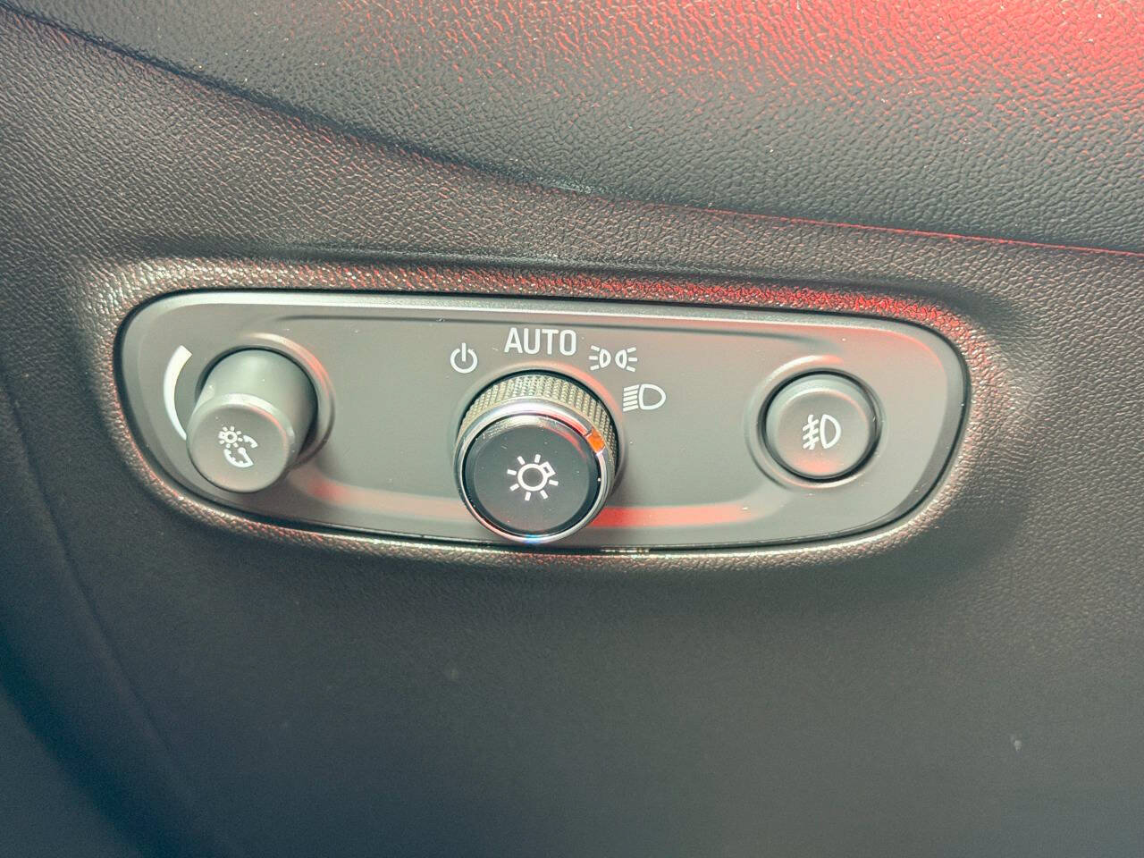 Used 2019 Chevrolet Equinox Premier AWD/4WD image 36