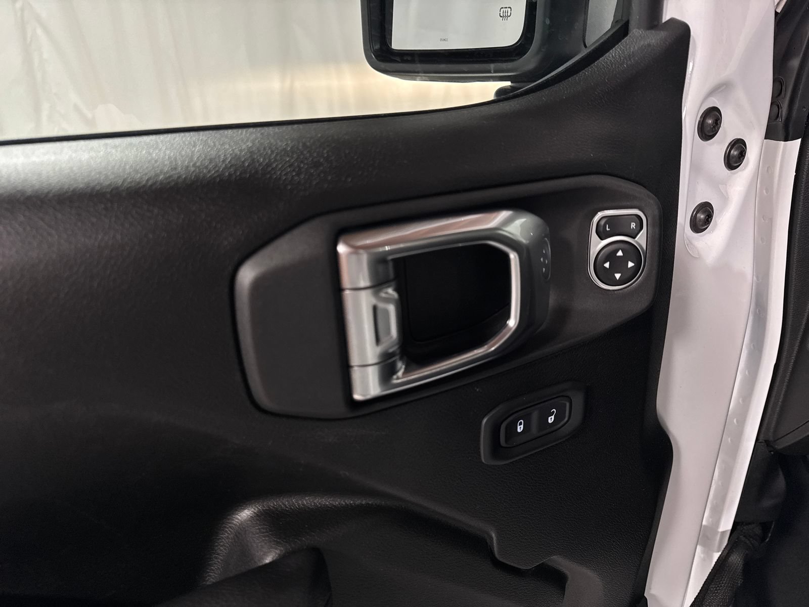 Used 2022 Jeep Wrangler Unlimited Sport AWD/4WD image 16