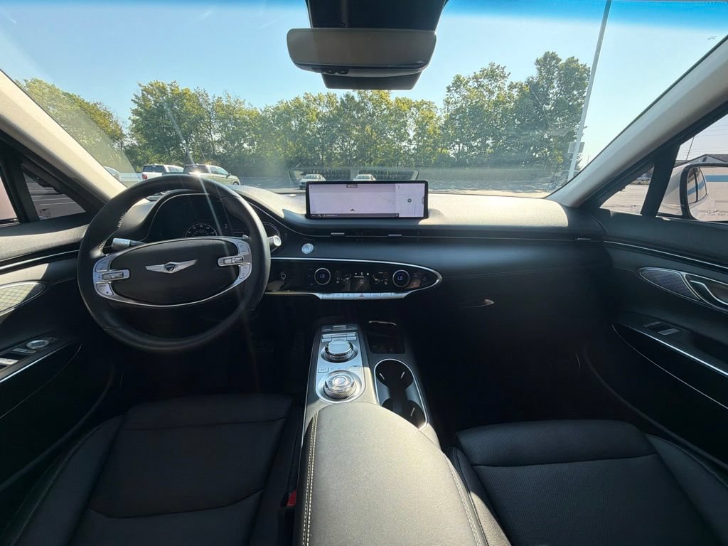 Used 2022 Genesis GV70 2.5T AWD/4WD image 11