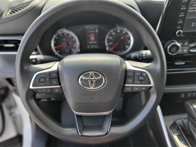 Used 2022 Toyota Highlander L image 21