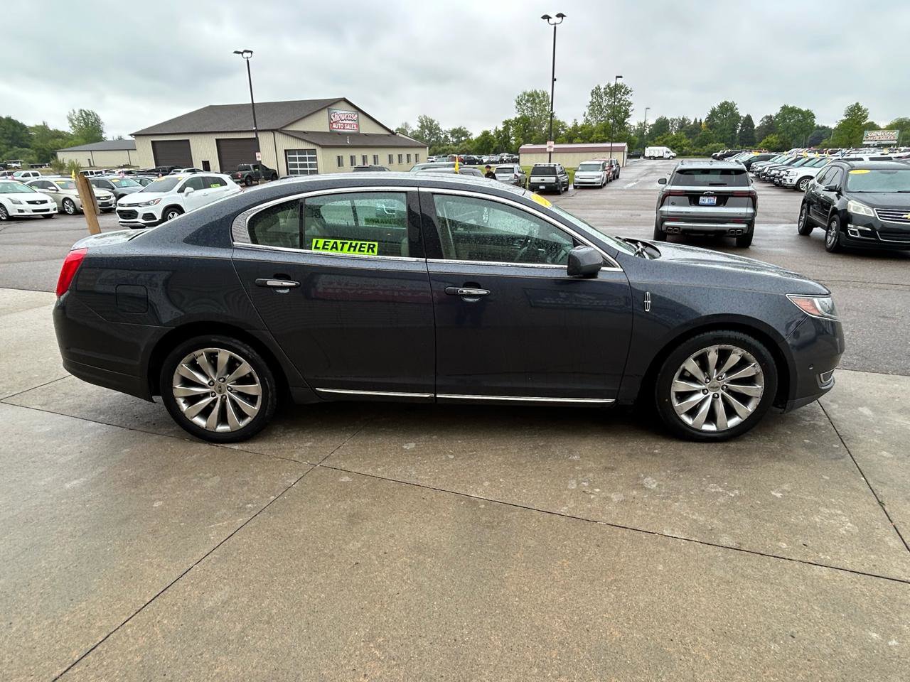 Used 2014 Lincoln MKS AWD w/ Equipment Group 101A image 4