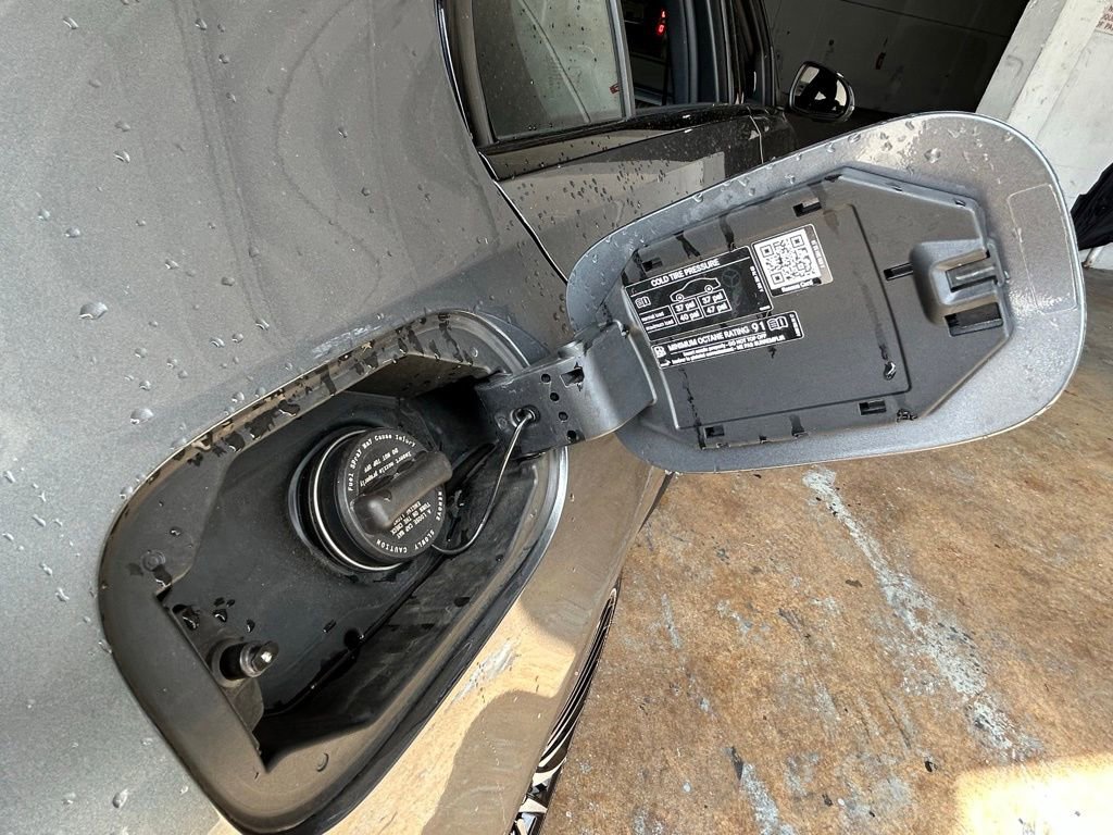 Used 2025 Mercedes-Benz C 300 4MATIC Sedan image 45