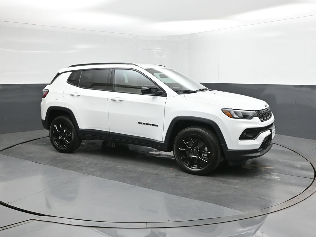 New 2026 Jeep Compass Latitude AWD/4WD image 17