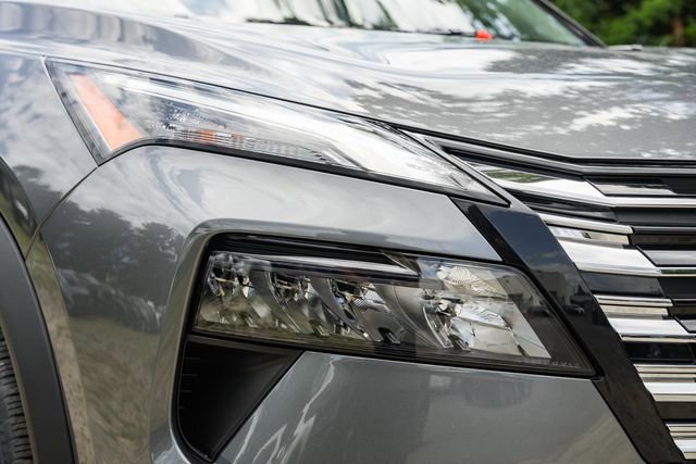New 2026 Nissan Rogue SV image 10