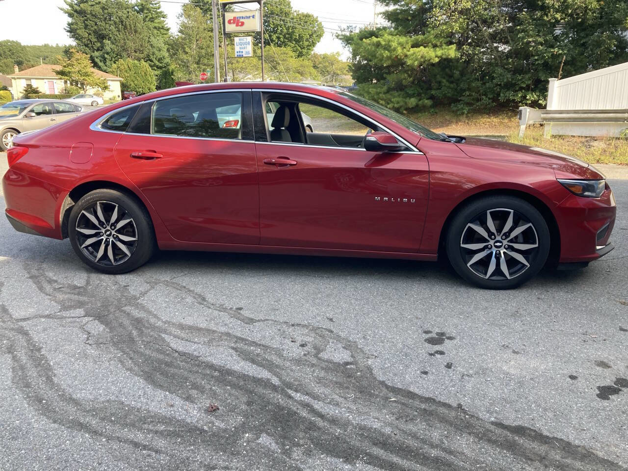 Used 2016 Chevrolet Malibu LT w/ Leather Package image 4