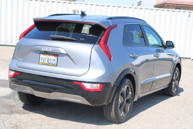 Used 2025 Kia Niro Wind FWD image 5