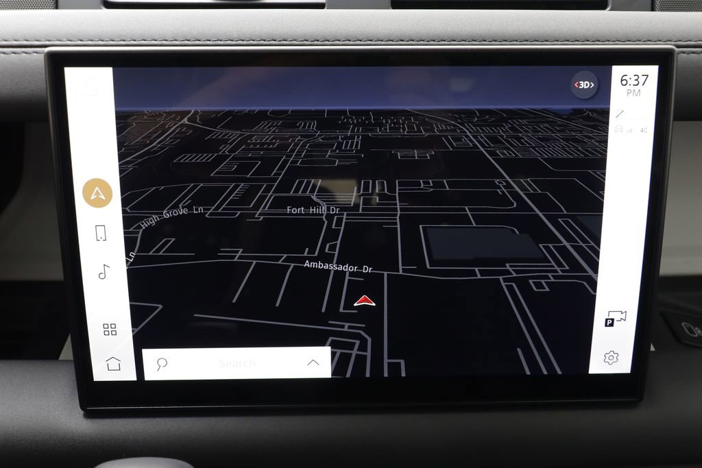 Used 2025 Land Rover Defender 110 S image 10