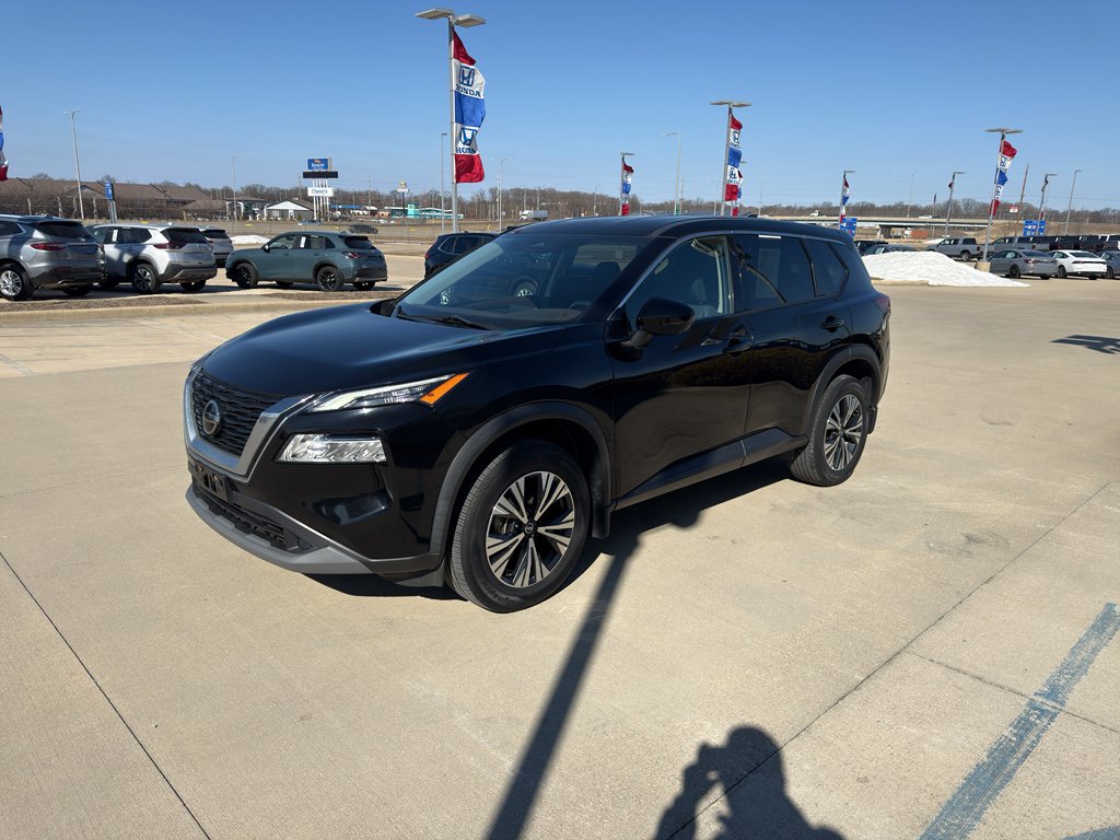 Used 2021 Nissan Rogue SV AWD/4WD image 1