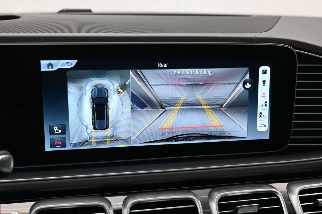 Used 2024 Mercedes-Benz Maybach GLS 600 4MATIC image 14