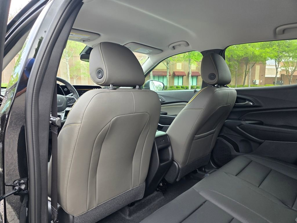 New 2026 Chevrolet Trax ACTIV FWD image 16