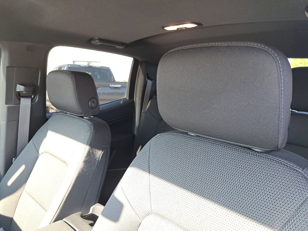 Used 2025 GMC Canyon Elevation image 16