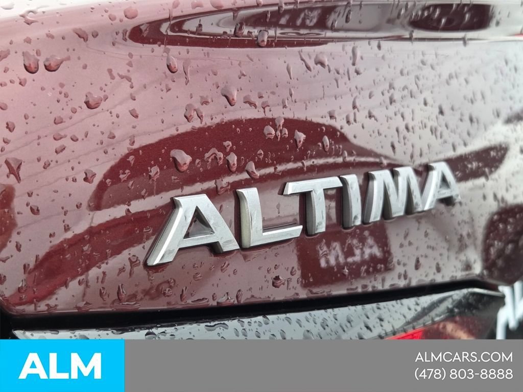 Used 2025 Nissan Altima 2.5 SV FWD image 7