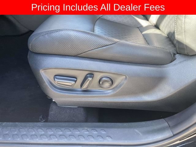 Used 2022 Toyota C-HR Limited FWD image 21